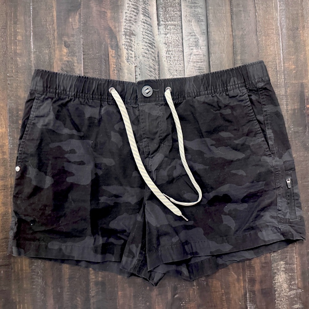 Vuori Ripstop Shorts Camo